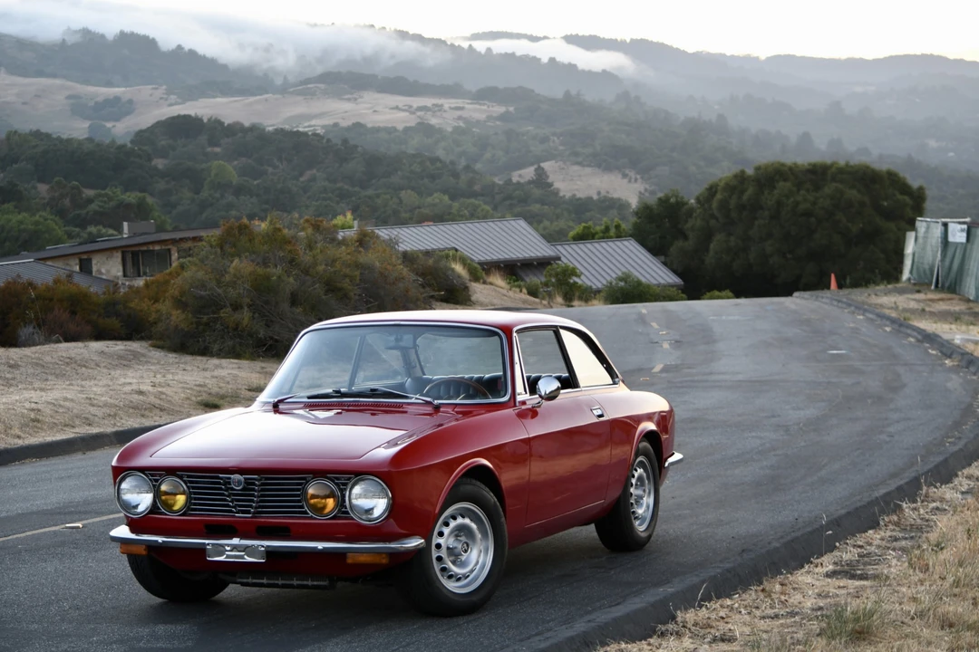 1974 Alfa Romeo 2000 GT Veloce - Image 2 of 31