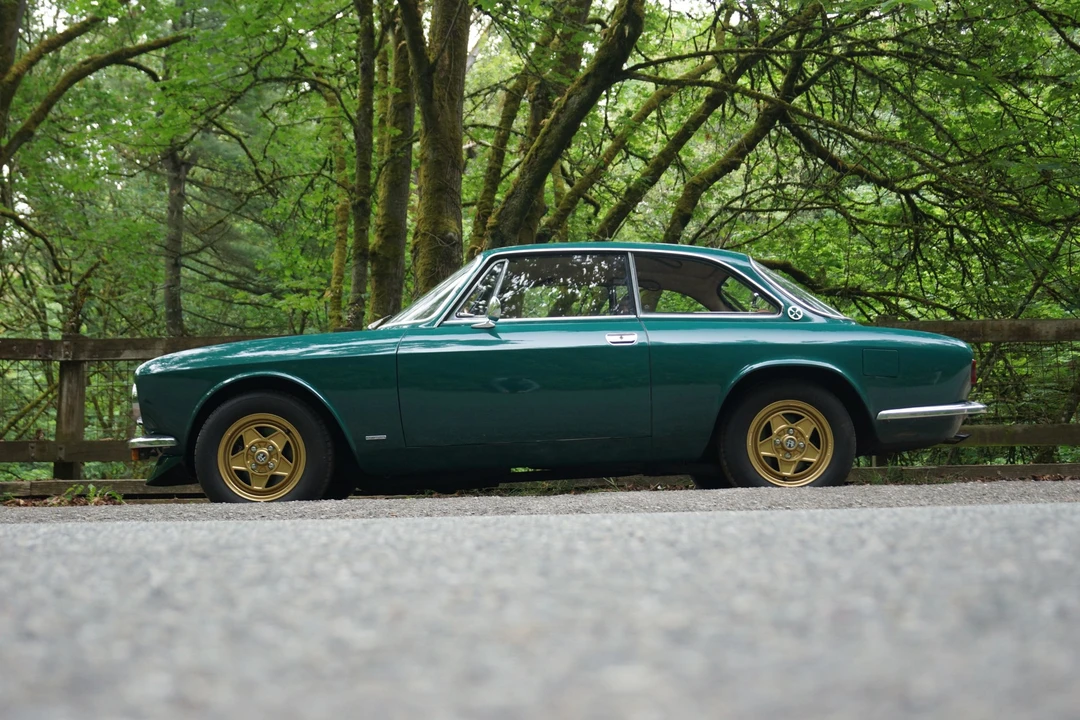 1974 Alfa Romeo 2000 GT Veloce - Image 4 of 31