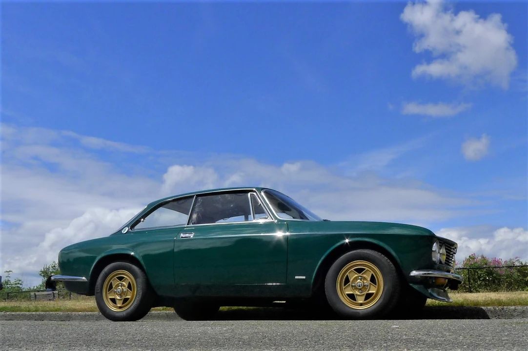 1974 Alfa Romeo 2000 GT Veloce - Image 23 of 31