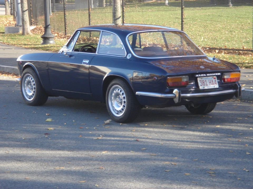 1974 Alfa Romeo 2000 GT Veloce - Image 5 of 31