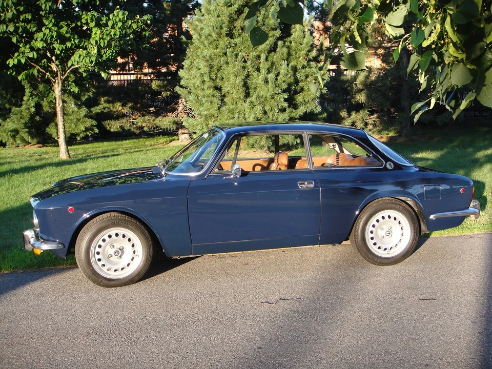 1974 Alfa Romeo 2000 GT Veloce - Image 3 of 31