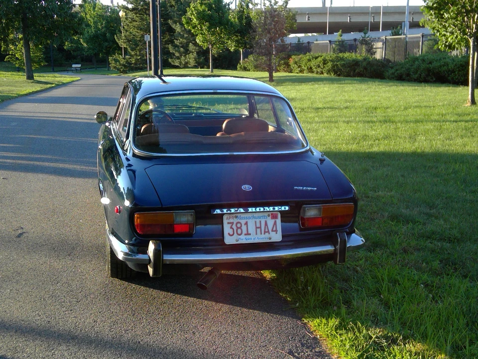 1974 Alfa Romeo 2000 GT Veloce - Image 6 of 31