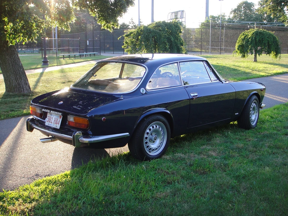 1974 Alfa Romeo 2000 GT Veloce - Image 4 of 31