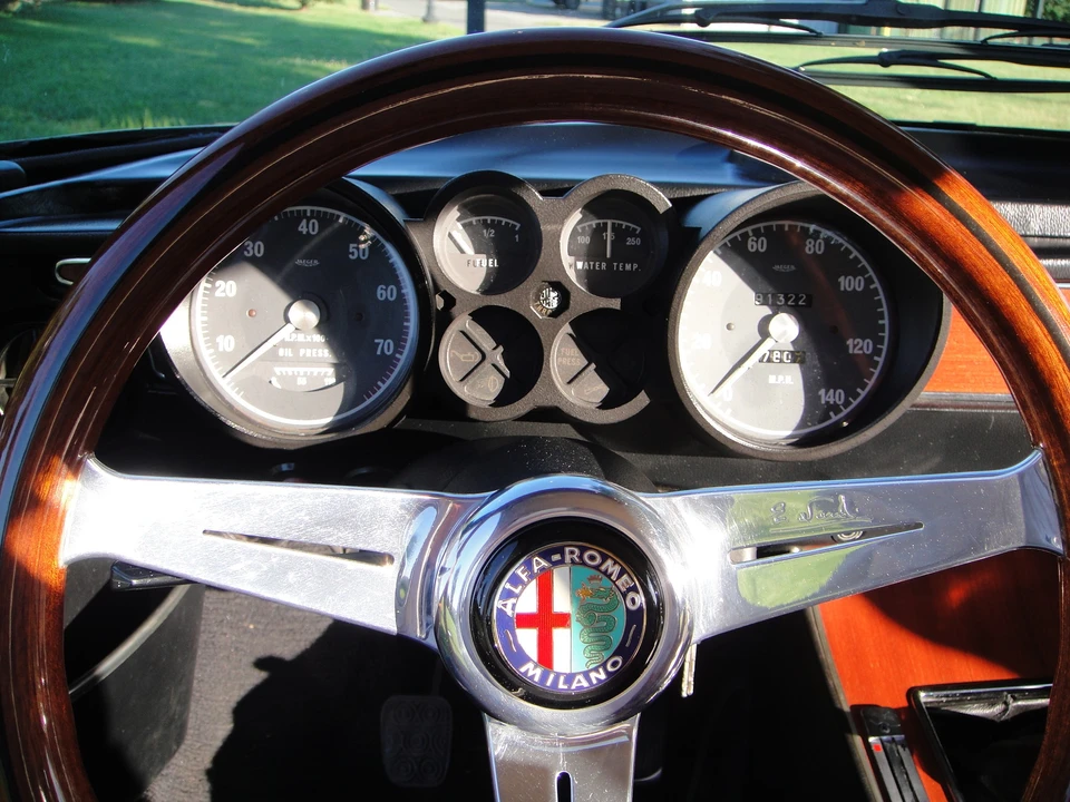 1974 Alfa Romeo 2000 GT Veloce - Image 22 of 31