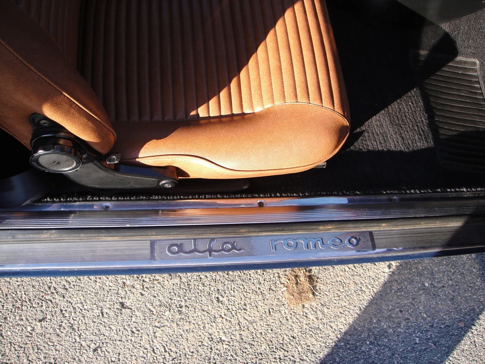 1974 Alfa Romeo 2000 GT Veloce - Image 24 of 31
