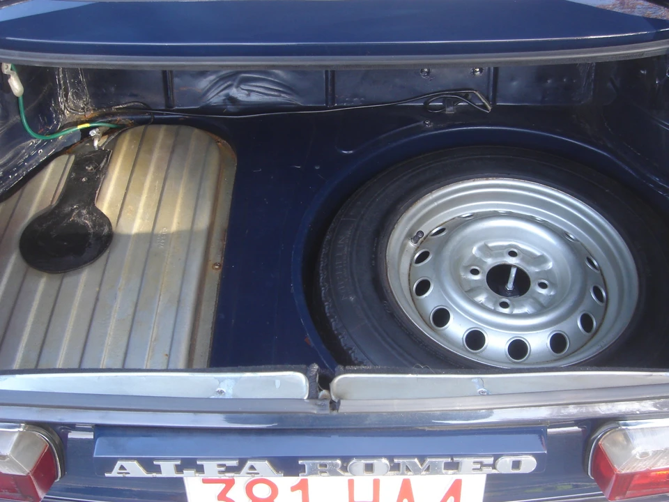 1974 Alfa Romeo 2000 GT Veloce - Image 8 of 31
