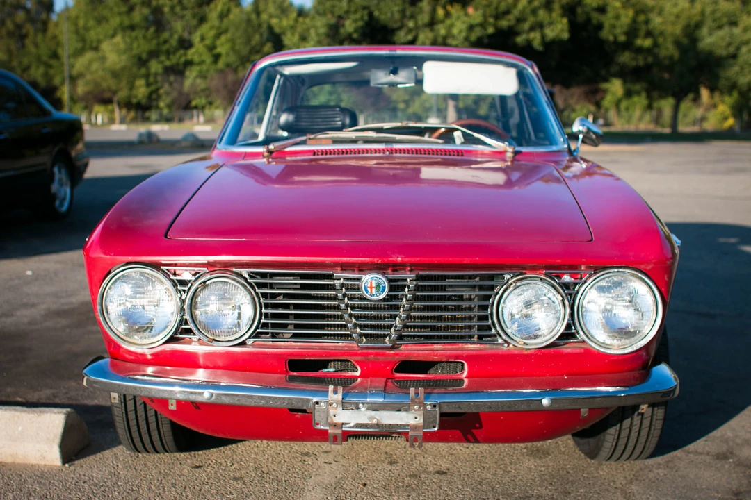 1974 Alfa Romeo 2000 GT Veloce - Image 9 of 31