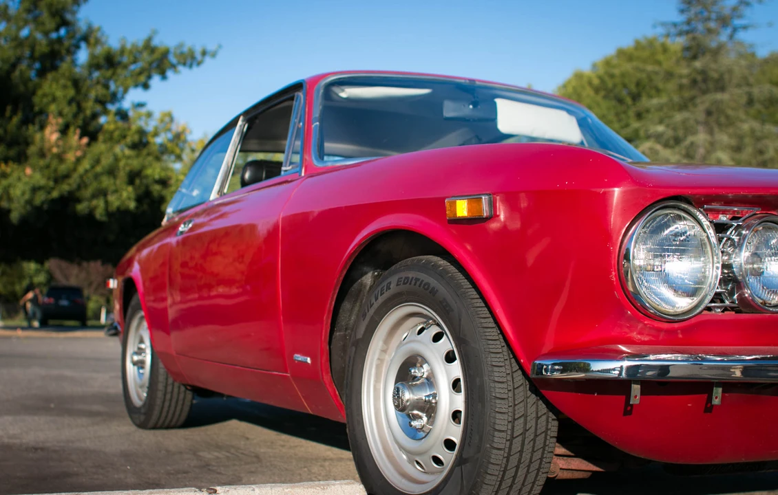 1974 Alfa Romeo 2000 GT Veloce - Image 10 of 31