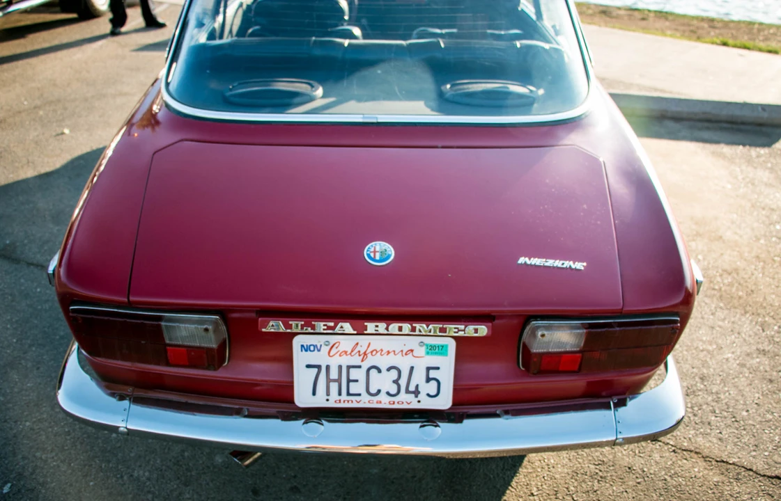 1974 Alfa Romeo 2000 GT Veloce - Image 11 of 31