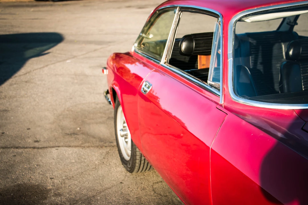 1974 Alfa Romeo 2000 GT Veloce - Image 12 of 31