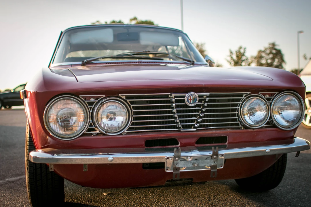 1974 Alfa Romeo 2000 GT Veloce - Image 16 of 31