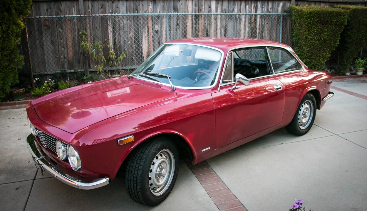 1974 Alfa Romeo 2000 GT Veloce - Image 3 of 31