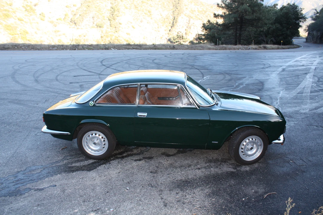 1974 Alfa Romeo 2000 GT Veloce - Image 13 of 31