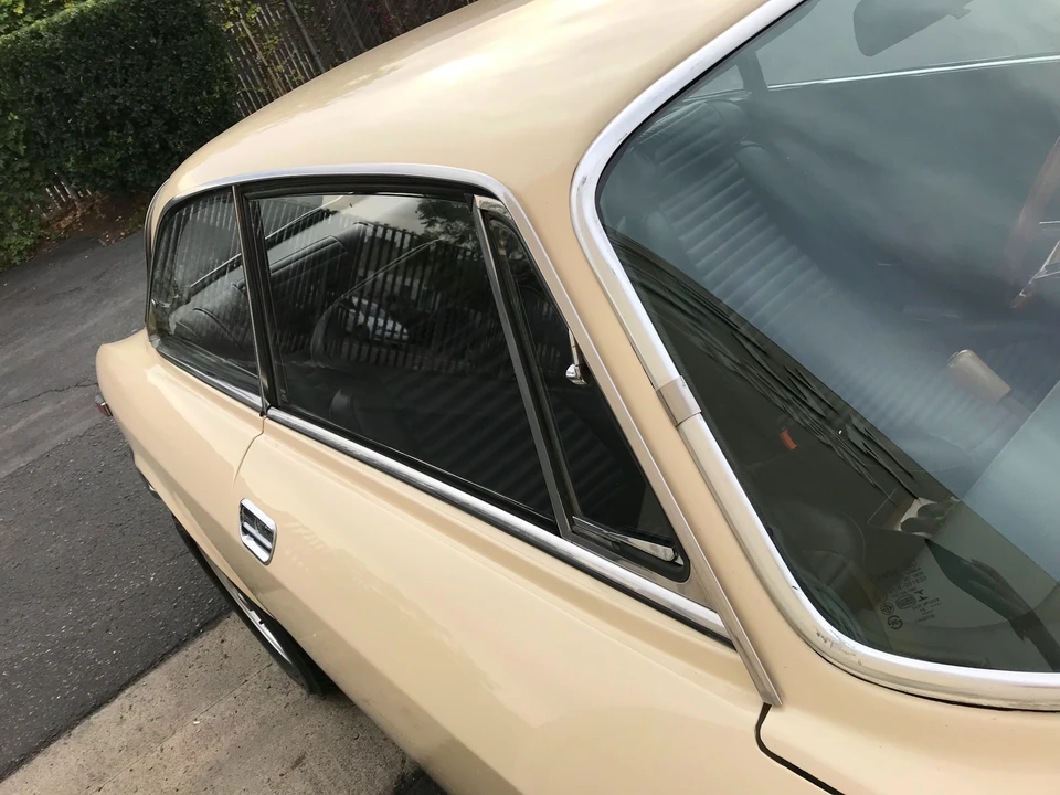 1974 Alfa Romeo 2000 GT Veloce - Image 16 of 31