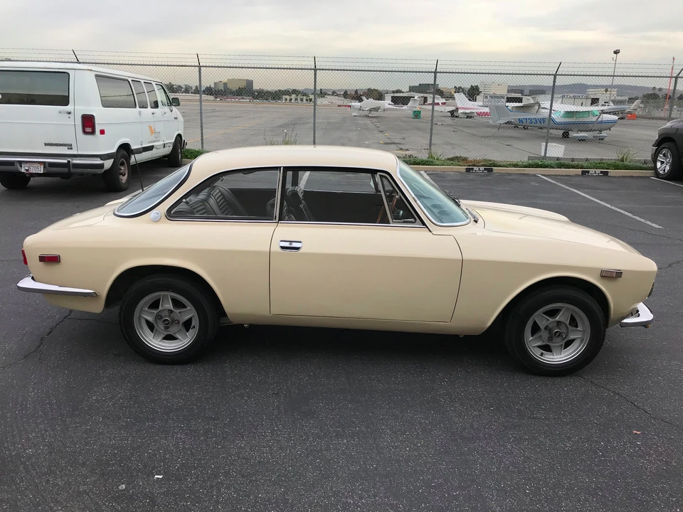 1974 Alfa Romeo 2000 GT Veloce - Image 10 of 31