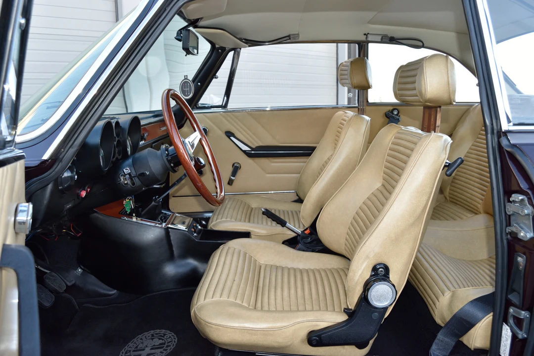 1974 Alfa Romeo 2000 GT Veloce - Image 29 of 31