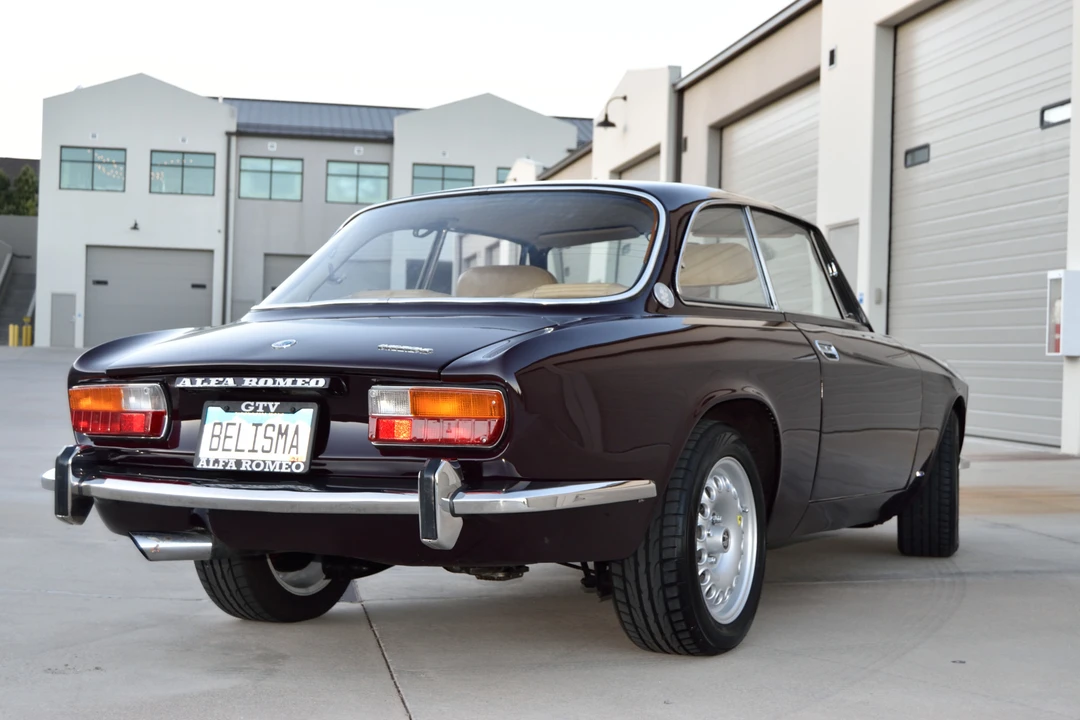 1974 Alfa Romeo 2000 GT Veloce - Image 11 of 31