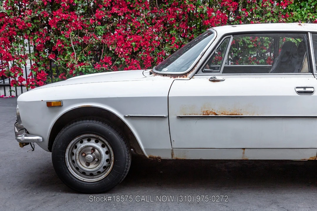 1974 Alfa Romeo Alfetta GT - Image 13 of 31