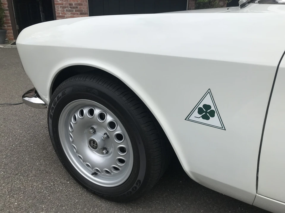 1974 Alfa Romeo 2000 GT Veloce - Image 9 of 31