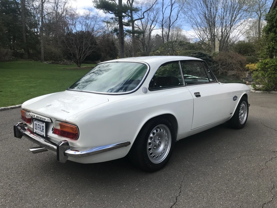1974 Alfa Romeo 2000 GT Veloce - Image 6 of 31
