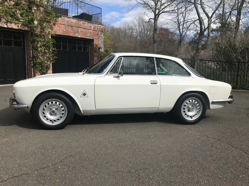 1974 Alfa Romeo 2000 GT Veloce - Image 8 of 31