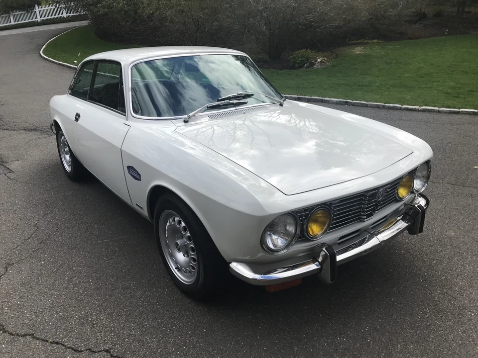 1974 Alfa Romeo 2000 GT Veloce - Image 5 of 31