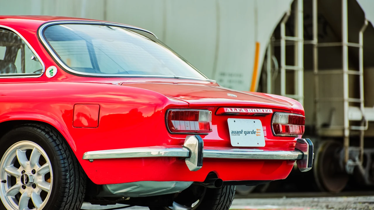1974 Alfa Romeo 2000 GT Veloce - Image 25 of 31