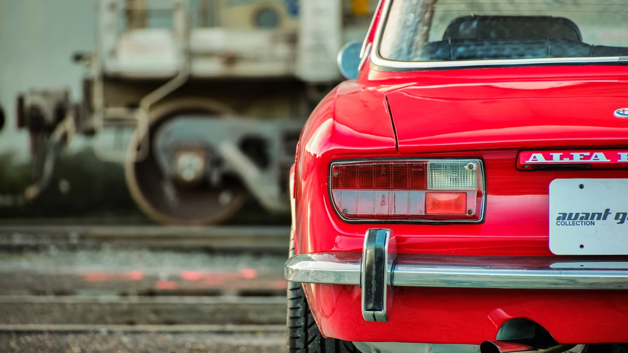 1974 Alfa Romeo 2000 GT Veloce - Image 21 of 31