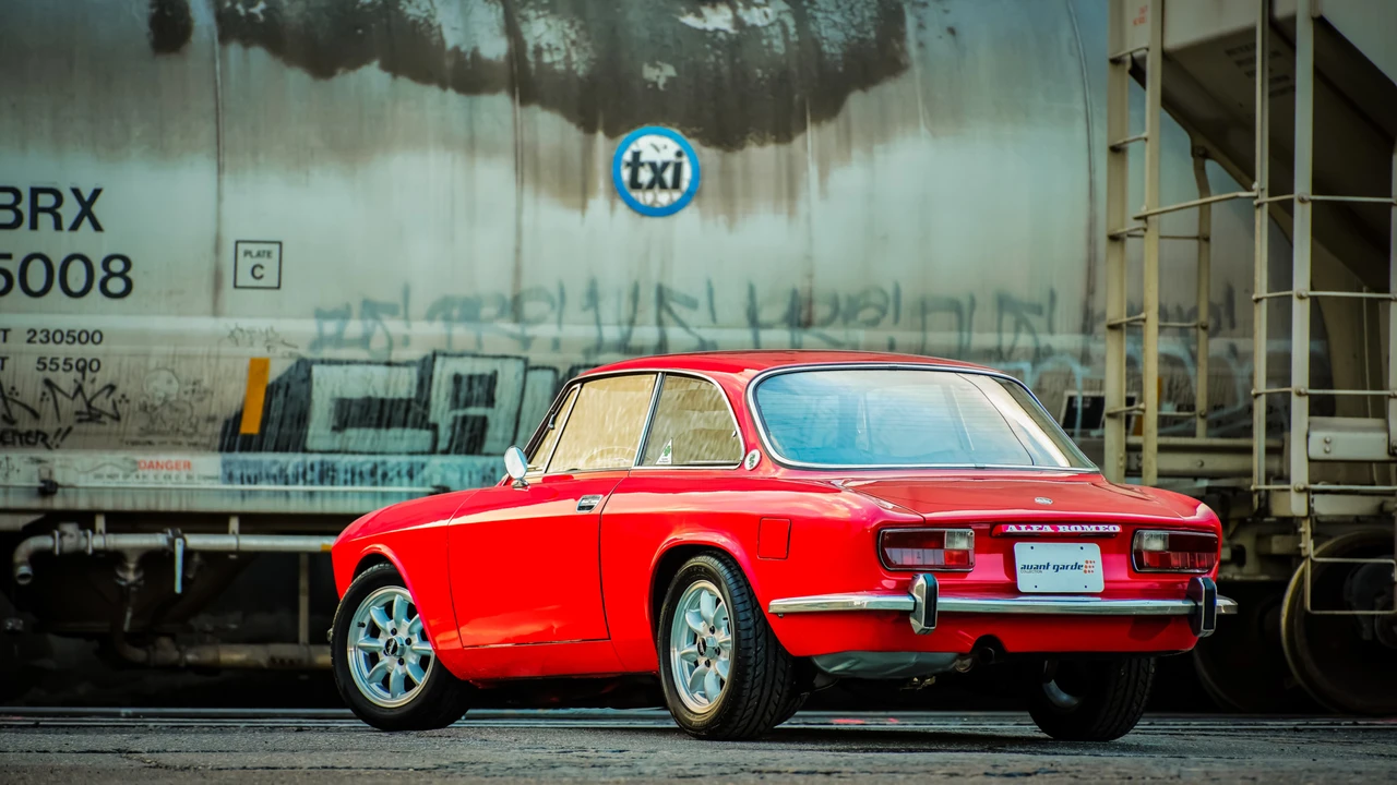 1974 Alfa Romeo 2000 GT Veloce - Image 8 of 31