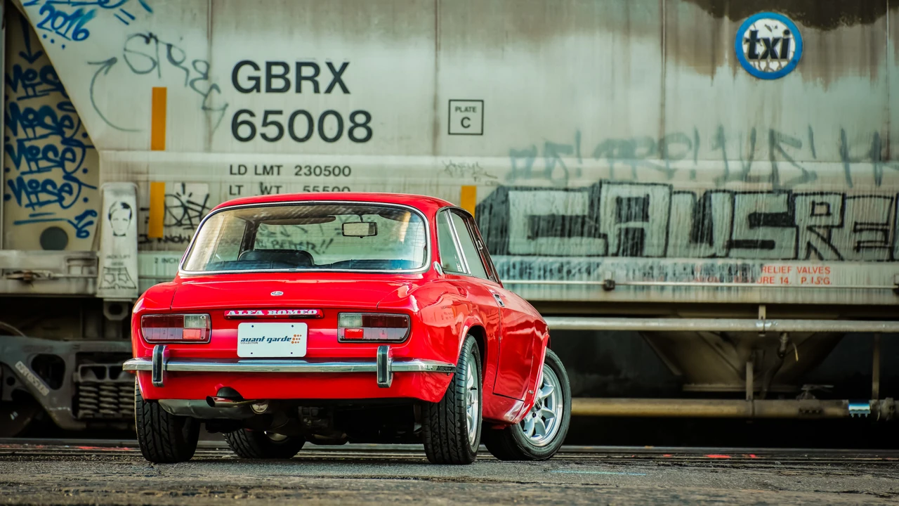 1974 Alfa Romeo 2000 GT Veloce - Image 7 of 31