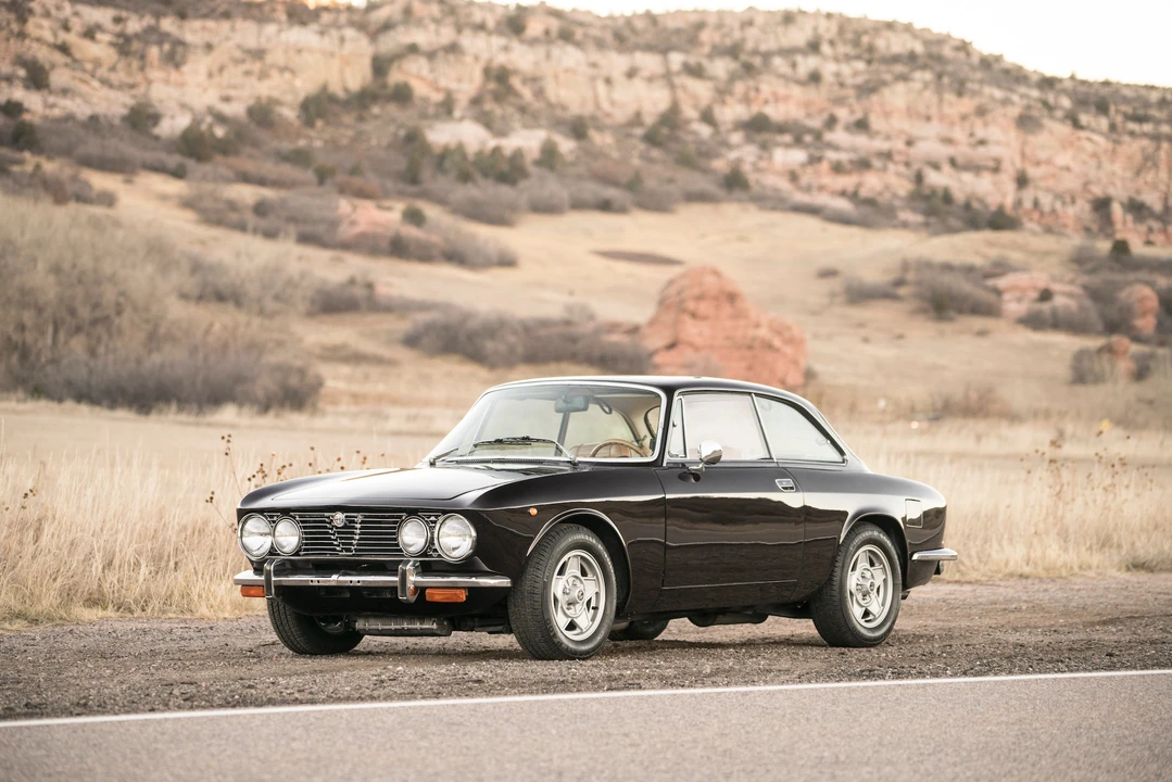 1974 Alfa Romeo 2000 GT Veloce - Image 5 of 31