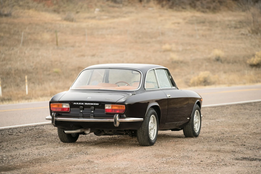 1974 Alfa Romeo 2000 GT Veloce - Image 11 of 31