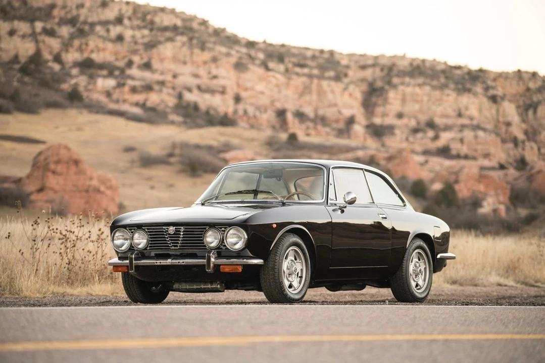 1974 Alfa Romeo 2000 GT Veloce - Image 2 of 31