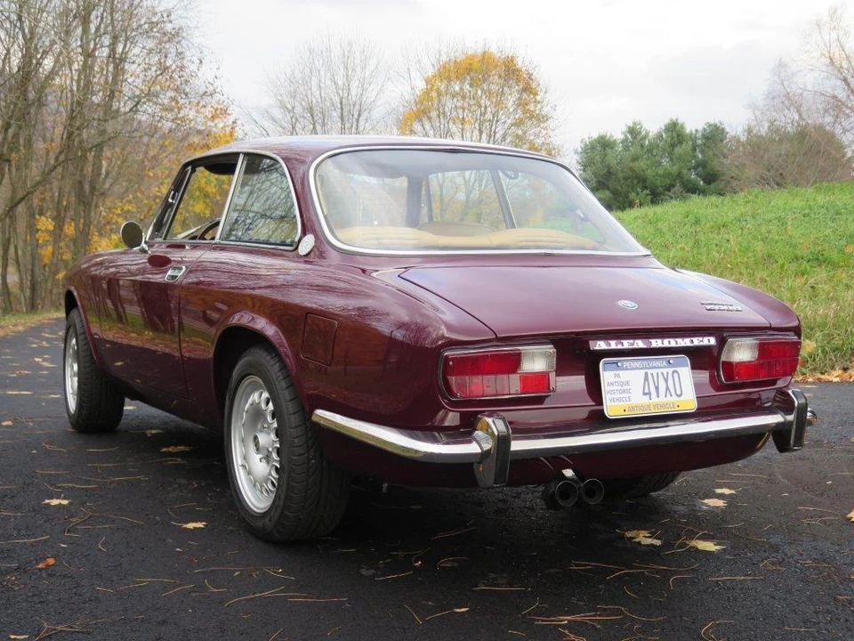 1974 Alfa Romeo 2000 GT Veloce - Image 10 of 31