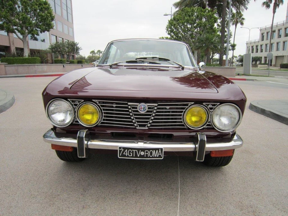 1974 Alfa Romeo 2000 GT Veloce - Image 23 of 31