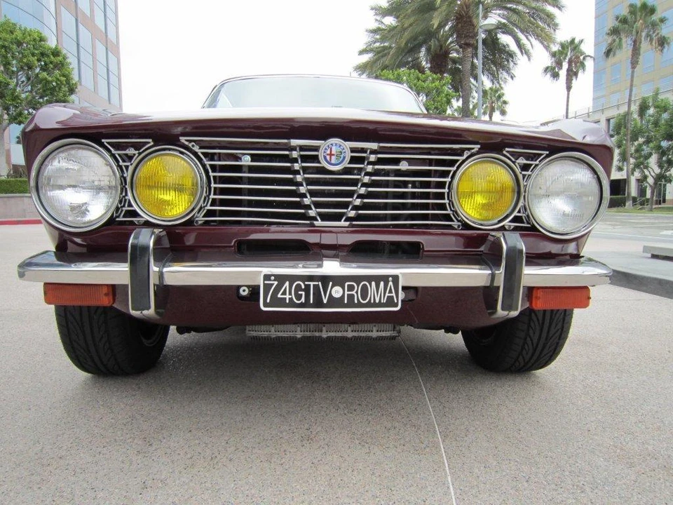 1974 Alfa Romeo 2000 GT Veloce - Image 24 of 31