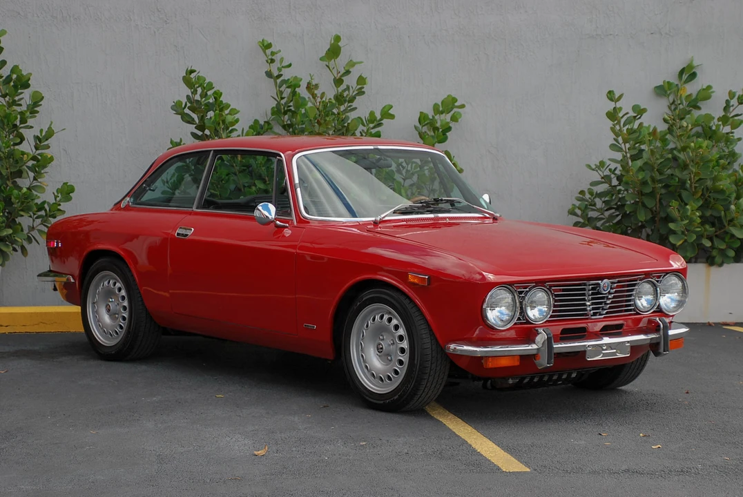 1974 Alfa Romeo 2000 GT Veloce - Image 2 of 31