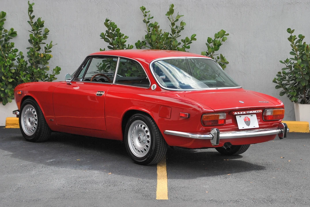 1974 Alfa Romeo 2000 GT Veloce - Image 18 of 31