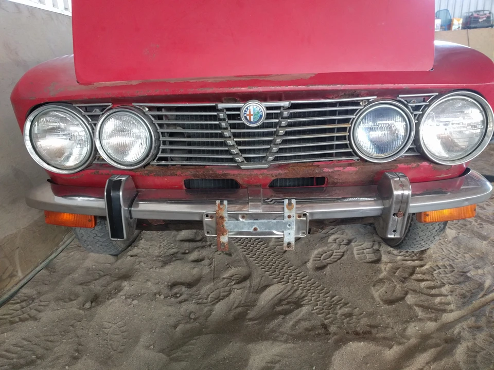 1974 Alfa Romeo 2000 GT Veloce - Image 11 of 31