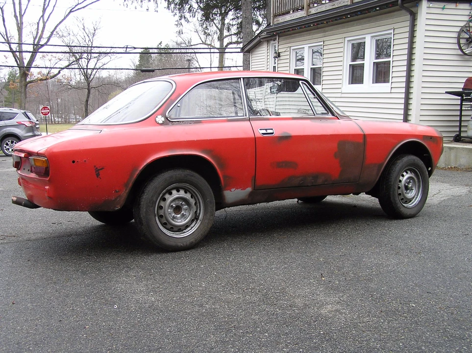 1974 Alfa Romeo 2000 GT Veloce - Image 4 of 31