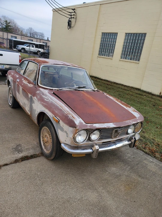1974 Alfa Romeo 2000 GT Veloce - Image 4 of 31
