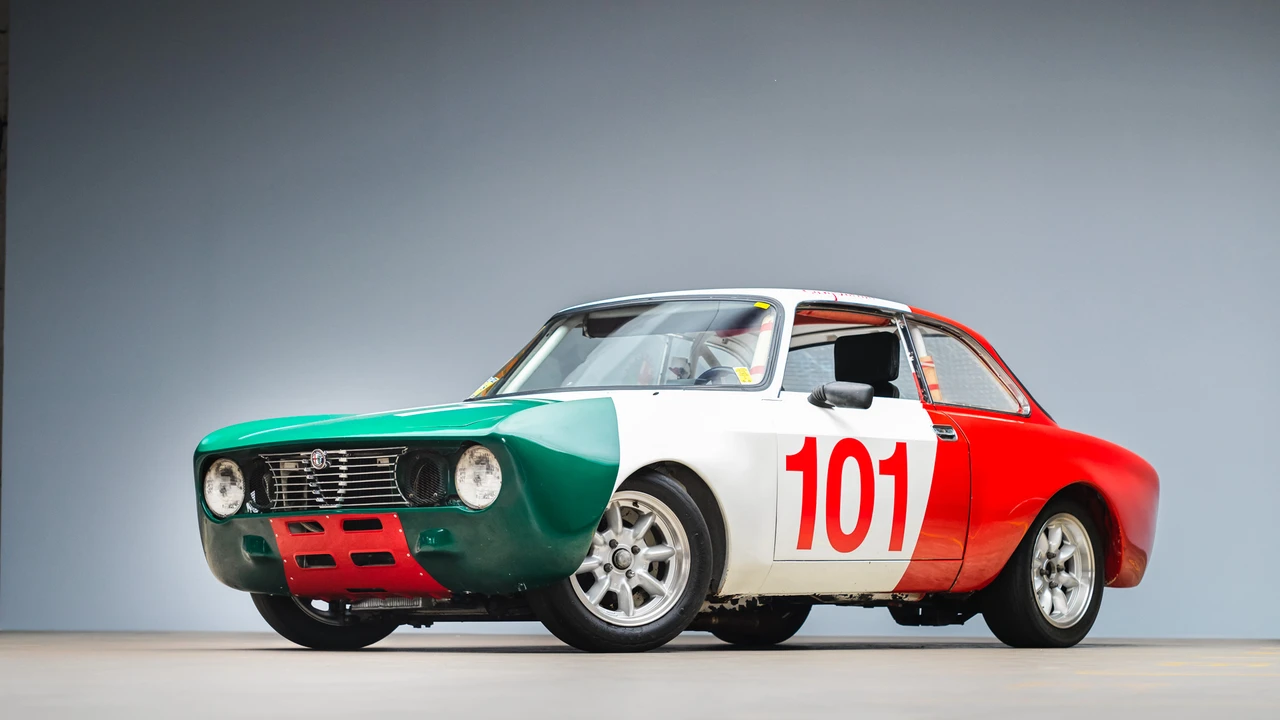 1974 Alfa Romeo 2000 GT Veloce - Image 7 of 31
