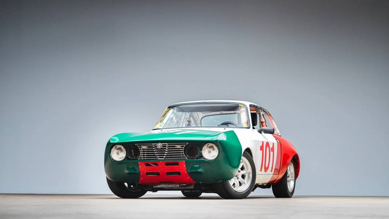 1974 Alfa Romeo 2000 GT Veloce - Image 9 of 31