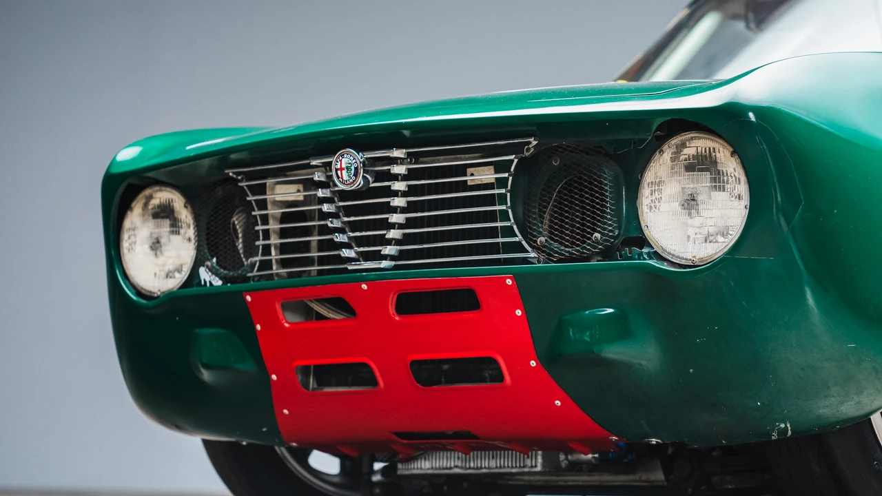 1974 Alfa Romeo 2000 GT Veloce - Image 24 of 31