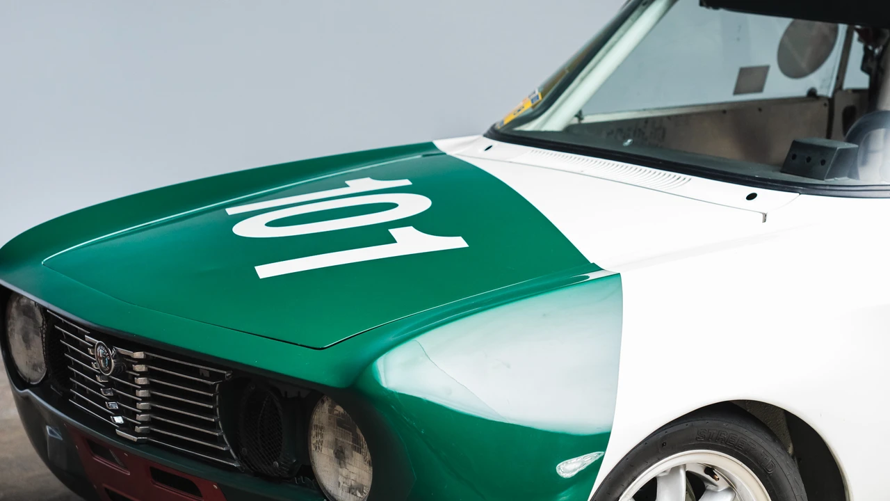 1974 Alfa Romeo 2000 GT Veloce - Image 25 of 31