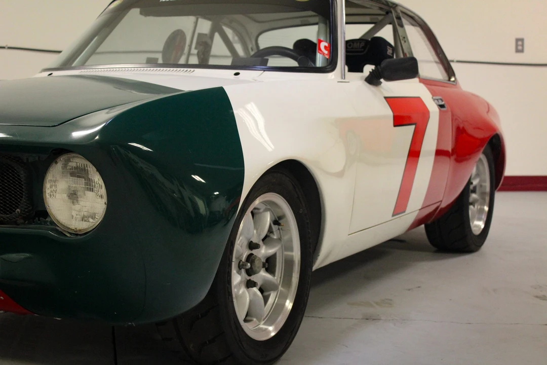 1974 Alfa Romeo 2000 GT Veloce - Image 14 of 31