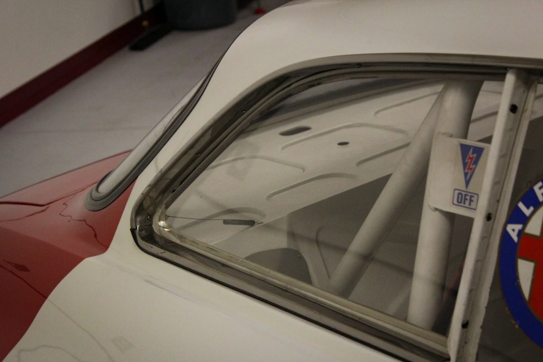 1974 Alfa Romeo 2000 GT Veloce - Image 21 of 31