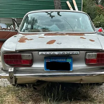 1974 Alfa Romeo GTV 2000