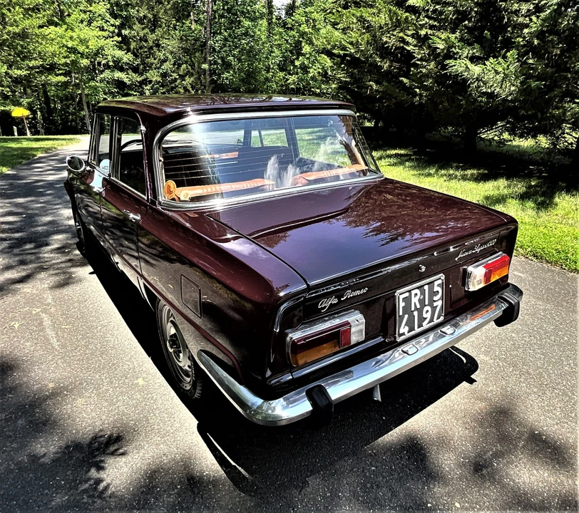 1974 Alfa Romeo 1.3 GT Junior - Image 11 of 31