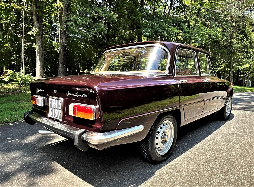 1974 Alfa Romeo 1.3 GT Junior - Image 13 of 31